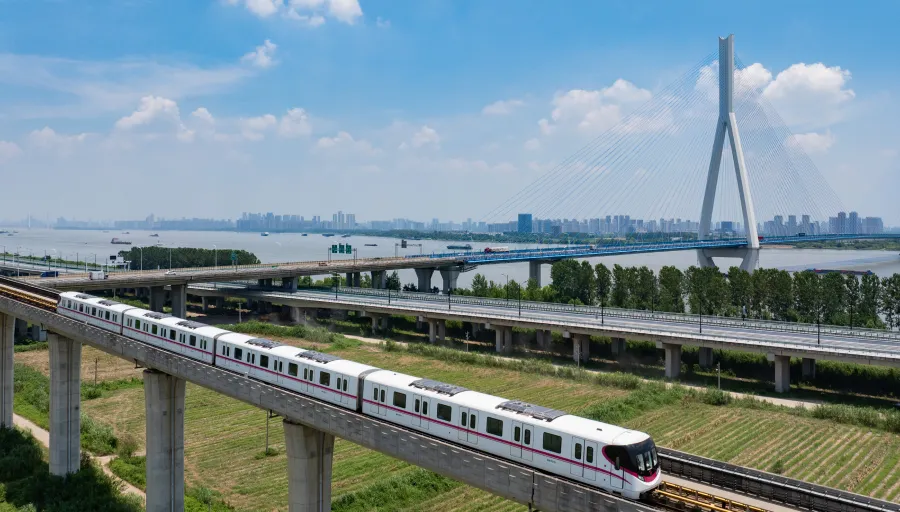 如何建设轨道交通车地无线通信网络？