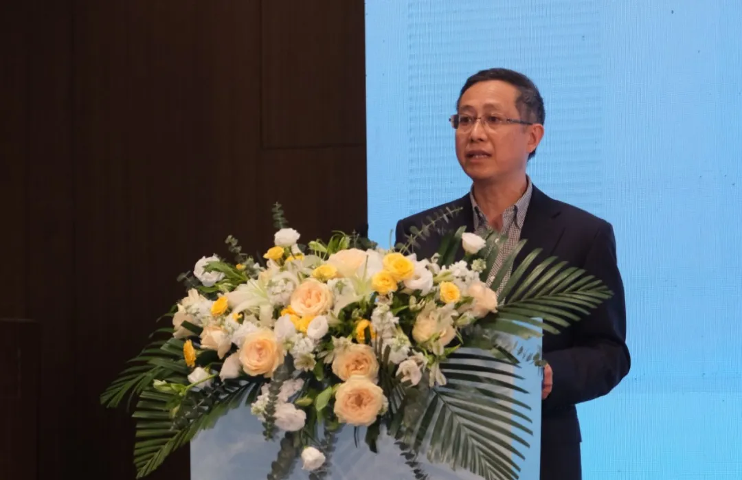 重庆市教育信息技术与装备中心主任陈瑜